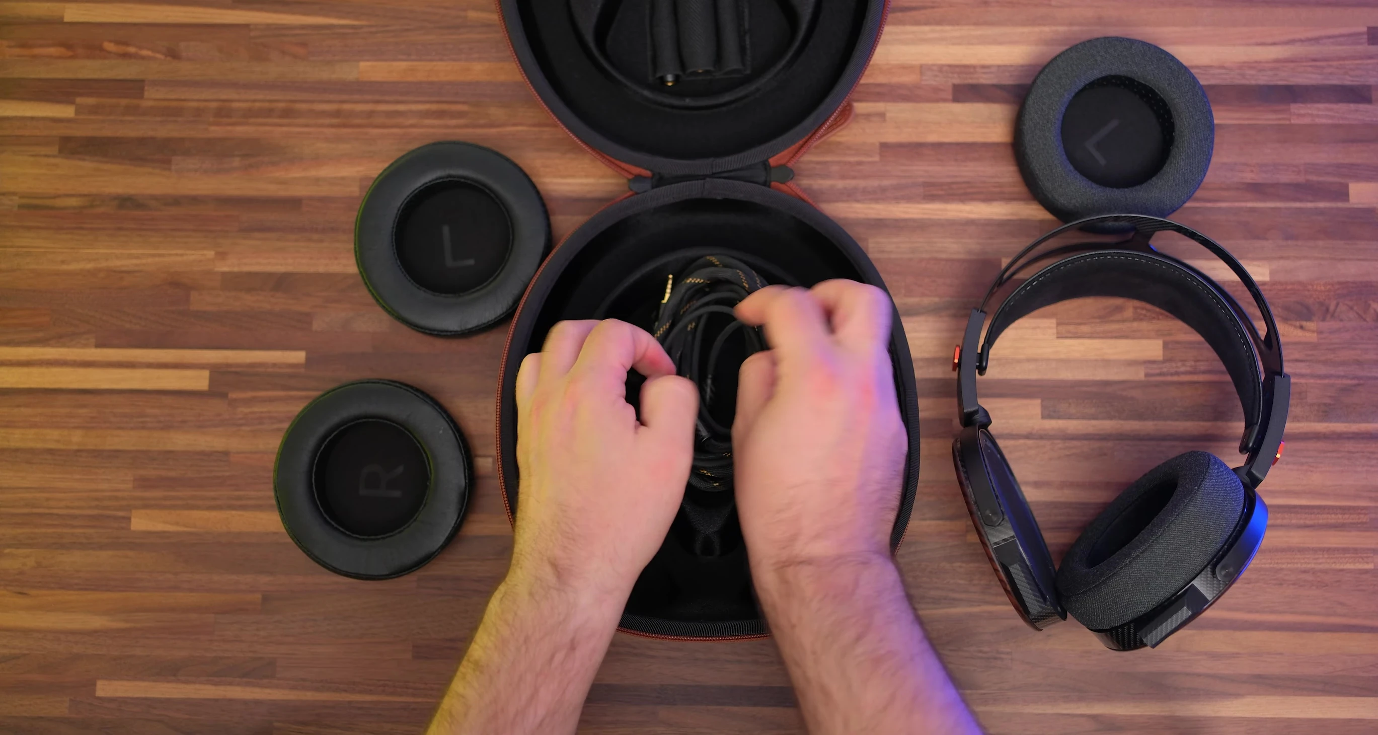 FT7 cable and connectors