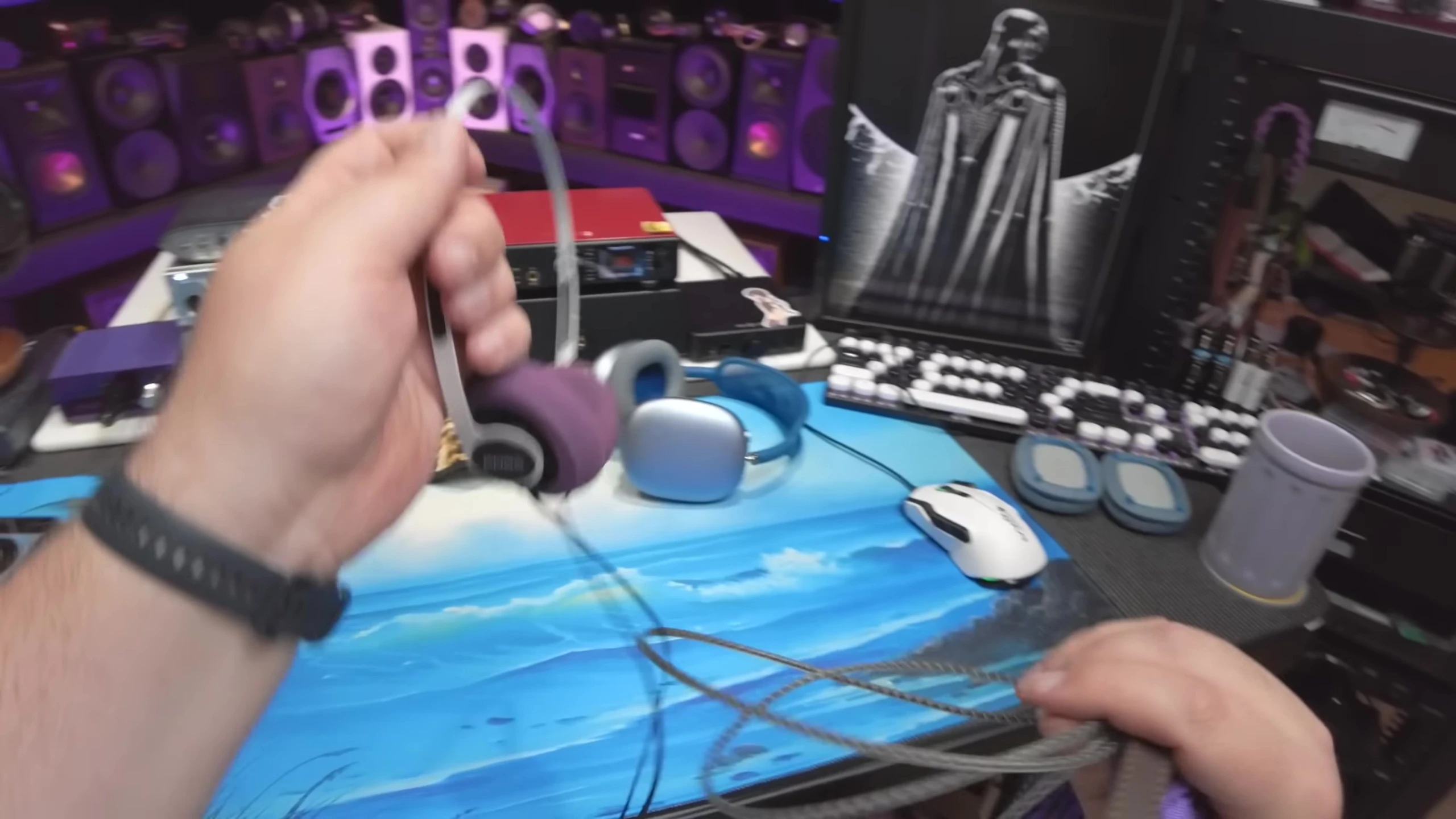 Screenshot displaying the KPH40 headphones, an example of a budget-friendly alternative.