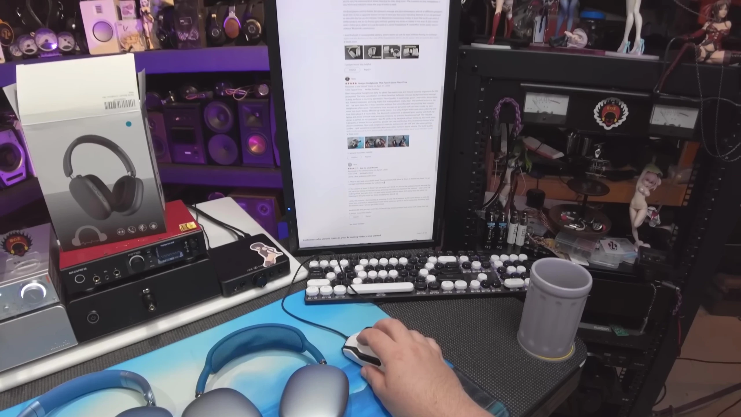 Screenshot showing the presenter reacting negatively to the Wentronic Y1's marketing claims.
