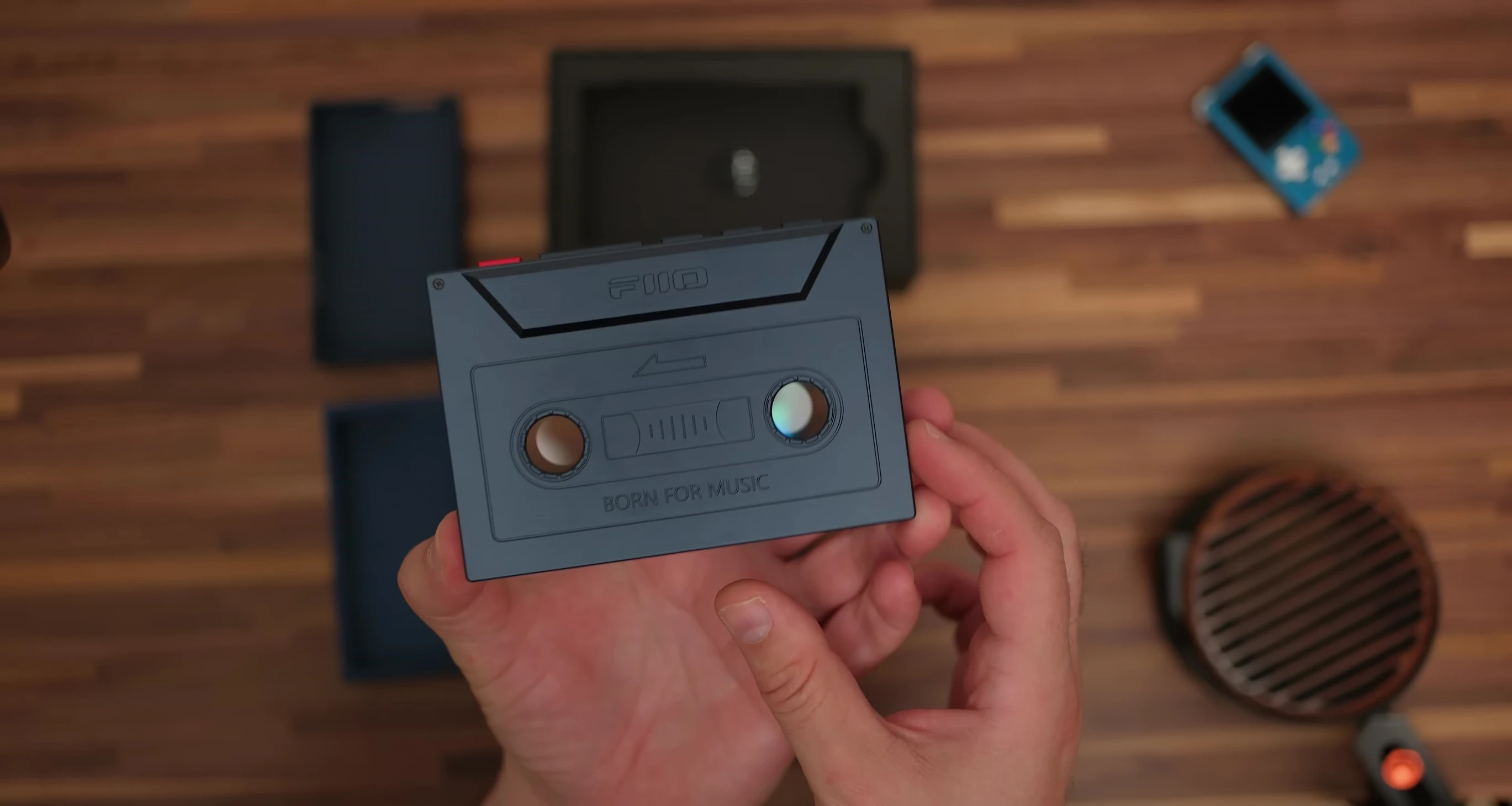 Showcase of the unique cassette-style protective case.