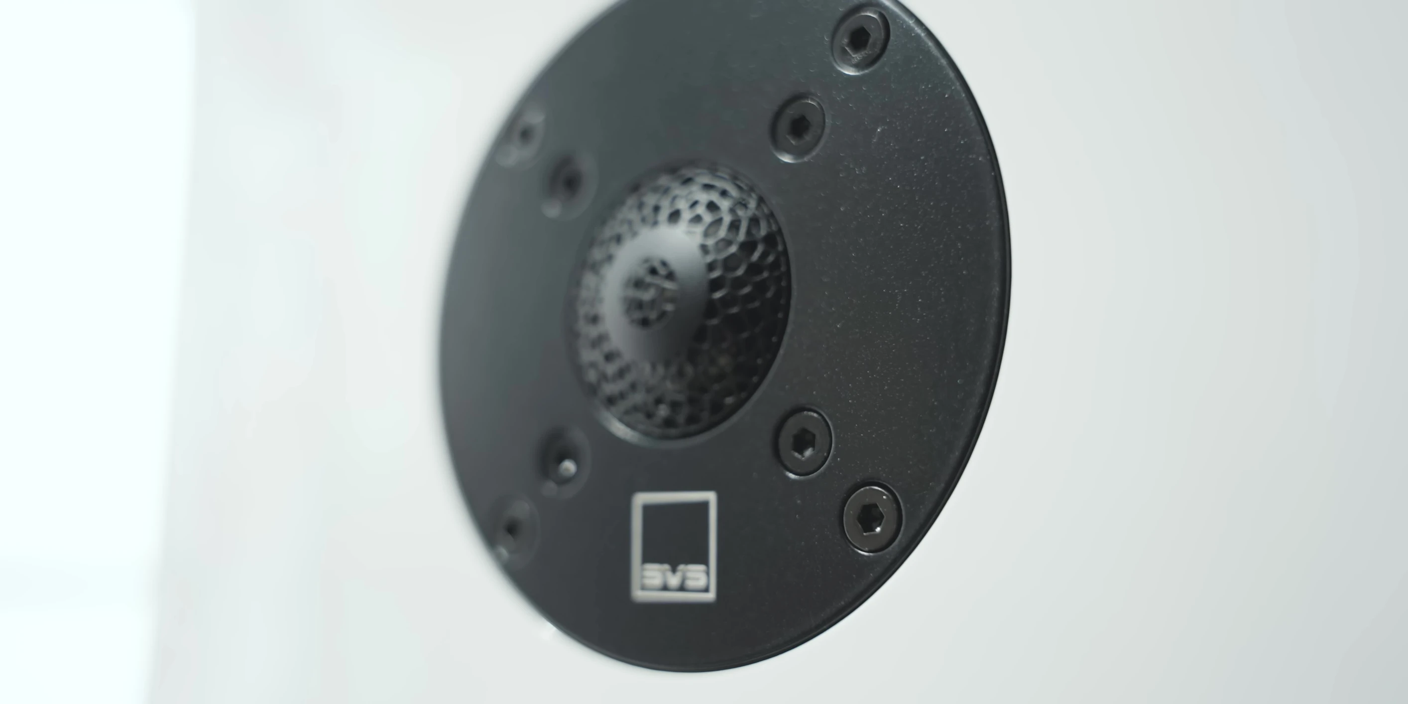 Close-up of the diamond-coated tweeter