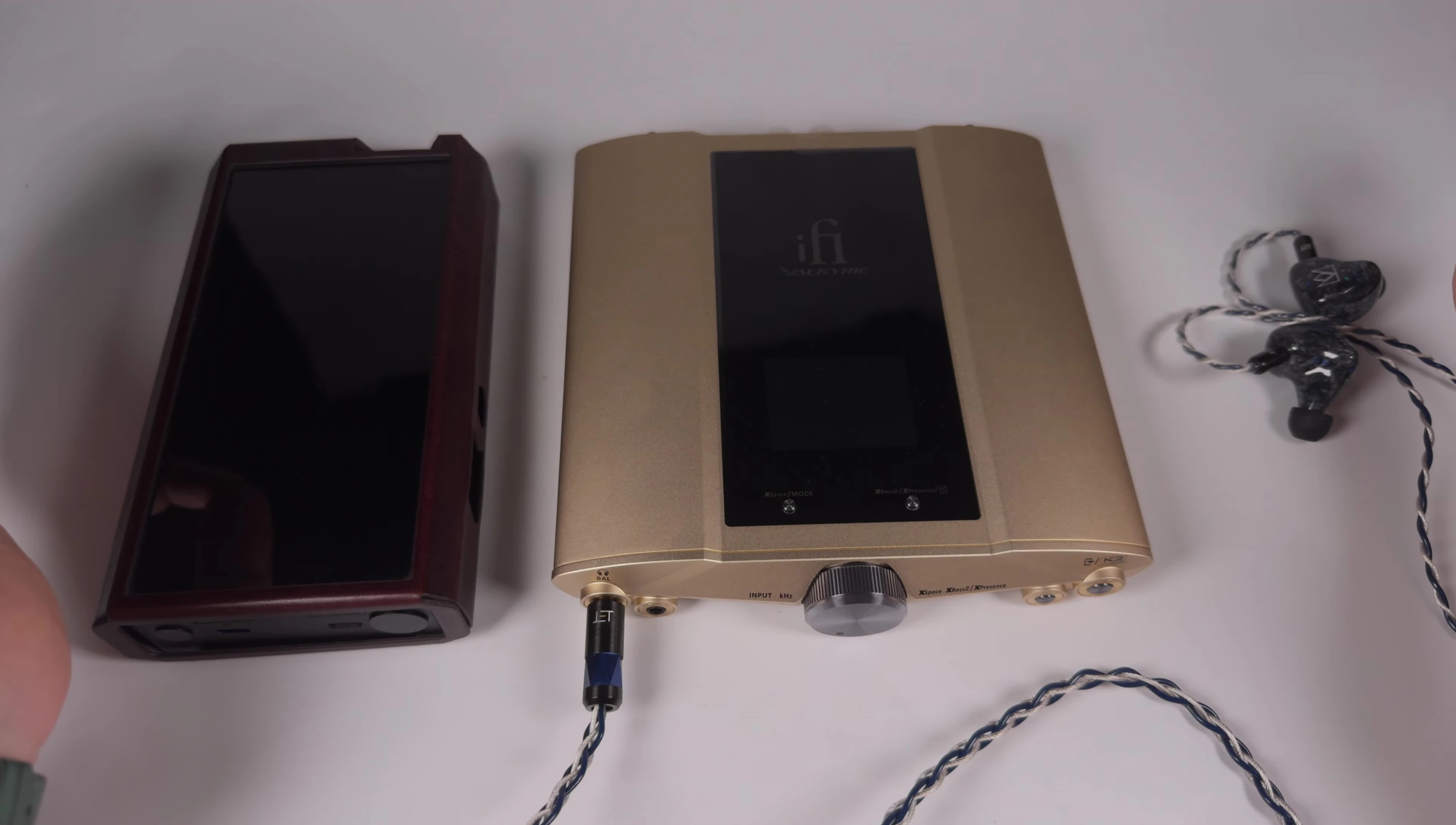 Screenshot referencing the FiiO K19 comparison.