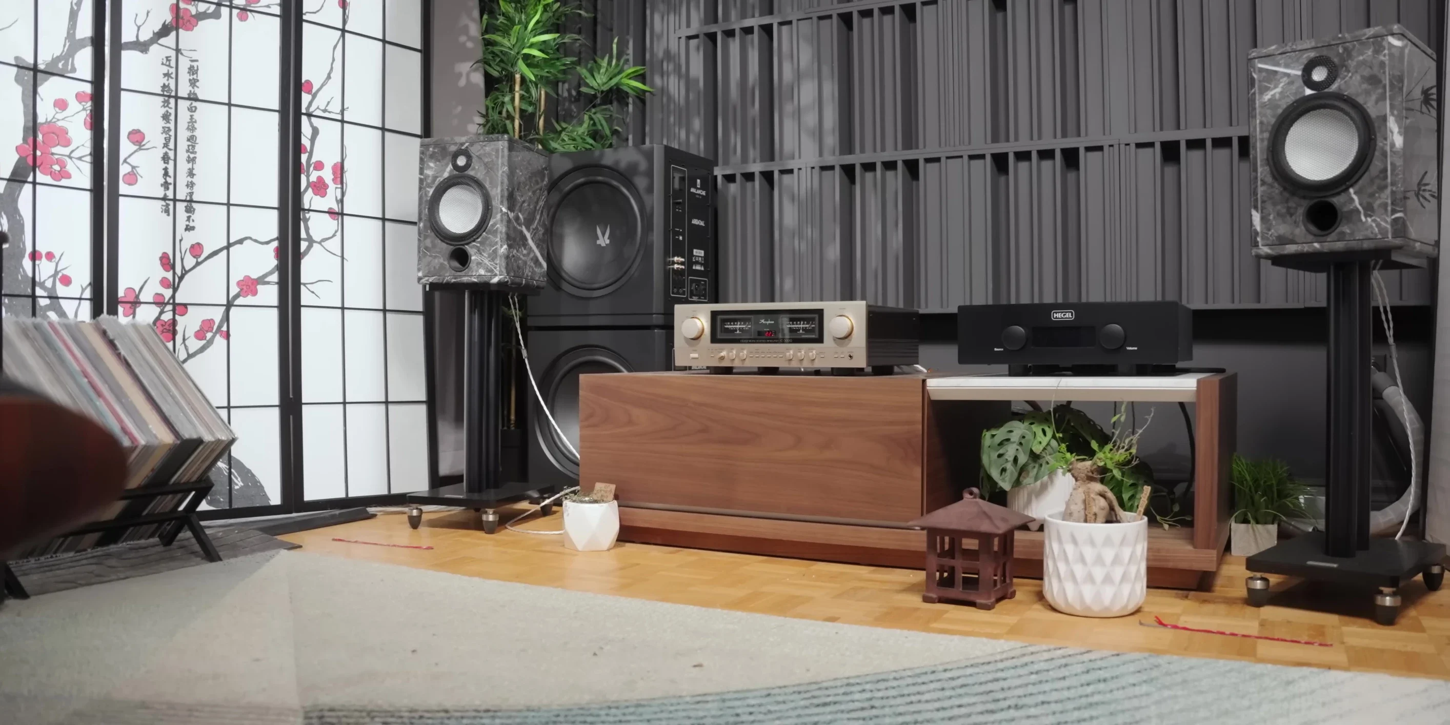 Aora Acoustic MRB1 Speakers Review: High-End Audio Excellence?