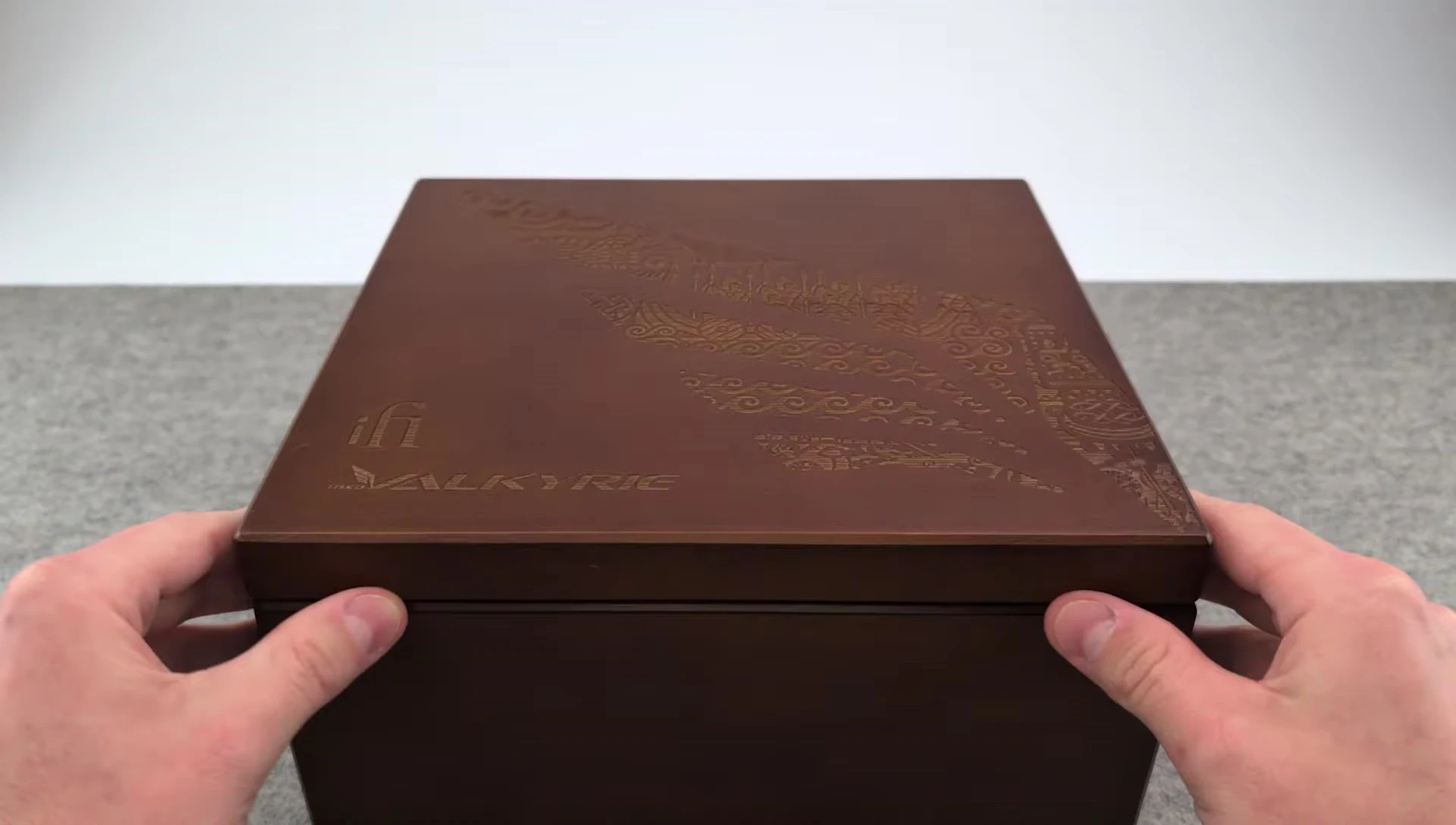 iFi i5 Valkyrie in its wooden box